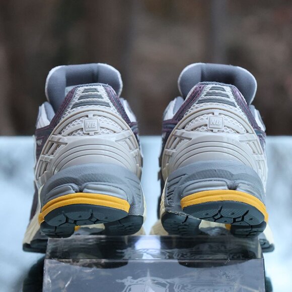 New Balance 1906R Licorice - Picture 10 of 13